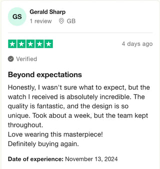 5-star product review praising a watch purchase.